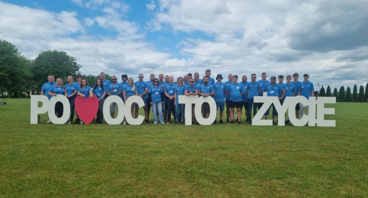 organizajcę włączyły się także różne instytucje i stowarzyszenia lokalne, w tym pracownice Gminnej Biblioteki Publicznej w Nizinach, panie ze stowarzyszenia Niziny Razem i Kola Gospodyń Wiejskich./Fot. Artur Wilgucki
