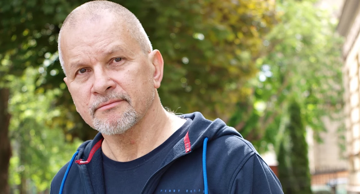 – Absolutnie nie chcę wyjść na jakiegoś pieniacza. Że oto funkcjonariusz mnie wylegitymował, nałożył mandat, a ja teraz się chcę odgrywać. Nie. Chcę, aby wreszcie zapanował jako taki porządek – zapewnił Andrzej Narajewski. Fot. Mariusz Godos