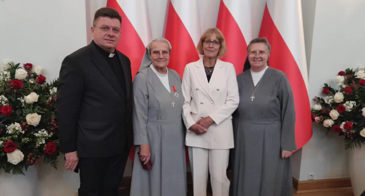 W gronie odznaczonych Krzyżem Kawalerskim Orderu Odrodzenia Polski znalazły się cztery osoby, w tym siostra Ryszarda Piejko, pochodząca z Drohobyczki w gminie Dubiecko./ FOT. www.cmw.waw.pl
