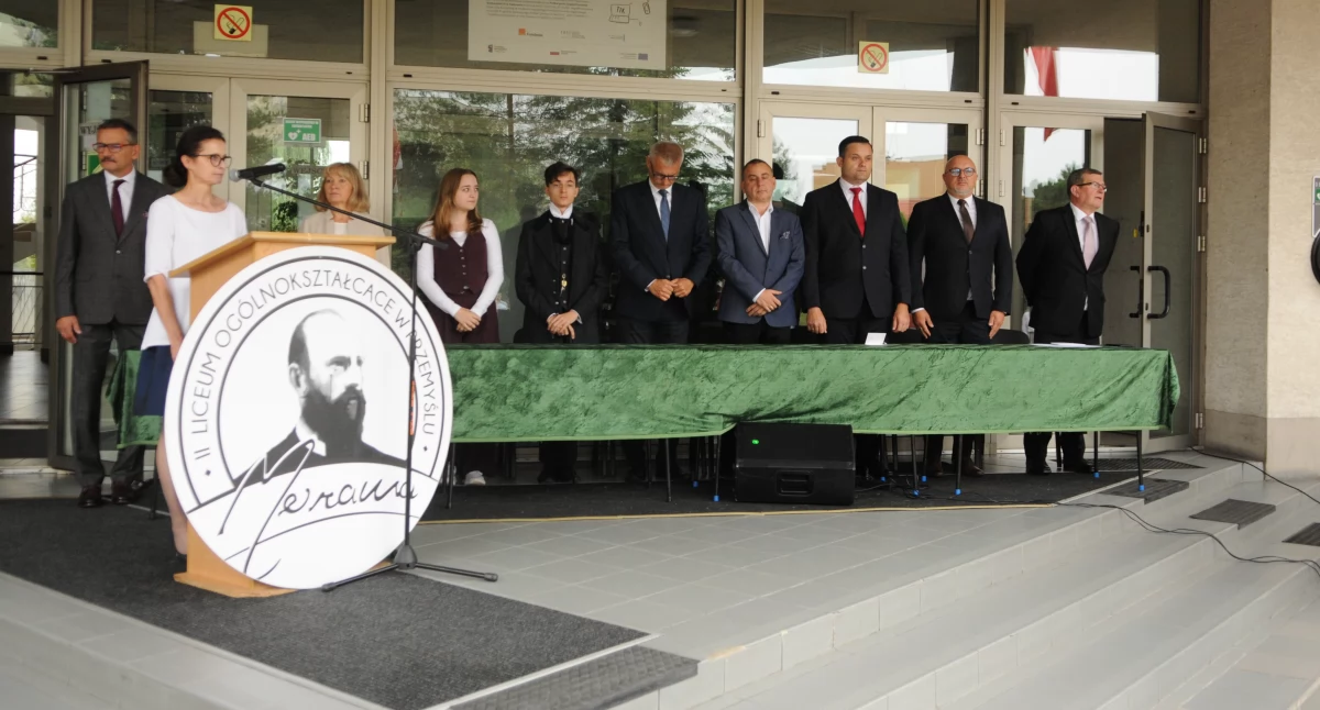Wśród zaproszonych gości byli Krzysztof Majcher – zastępca prezydenta  Przemyśla, prof. dr hab. Janusz Feczko – fundator nagrody im. Rodziny Feczków, dr Zbigniew Inglot – przewodniczący Rady Nadzorczej firmy Inglot, fundującej nagrodę im. Wojciecha Inglota, Anna i Krzysztof Kwaśnikowie – fundatorzy nagrody im. Artura Bobrowicza, Sebastian Dobrowolski – przewodniczący Rady Rodziców, Grzegorz Piestrak, wiceprezes Zarządu Głównego Towarzystwa Przyjaciół Dzieci w Warszawie oraz Aleksandra Kucab i Sz