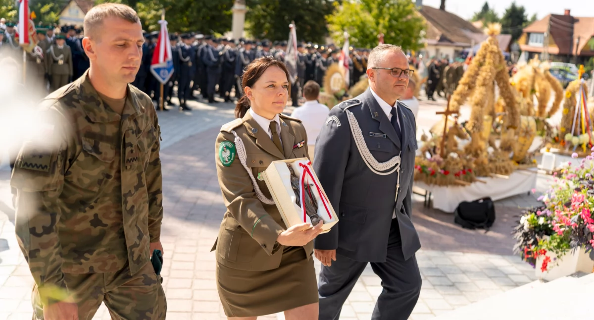 8 września br. w Leżajsku odbyła się XXVI Pielgrzymka Służb Mundurowych Województwa Podkarpackiego. Nie zabrakło na niej reprezentantów służb mundurowych z naszego regionu. Obecni byli przedstawiciele Bieszczadzkiego Oddziału Straży Granicznej w Przemyślu. Fot. BiSOG Przemyśl