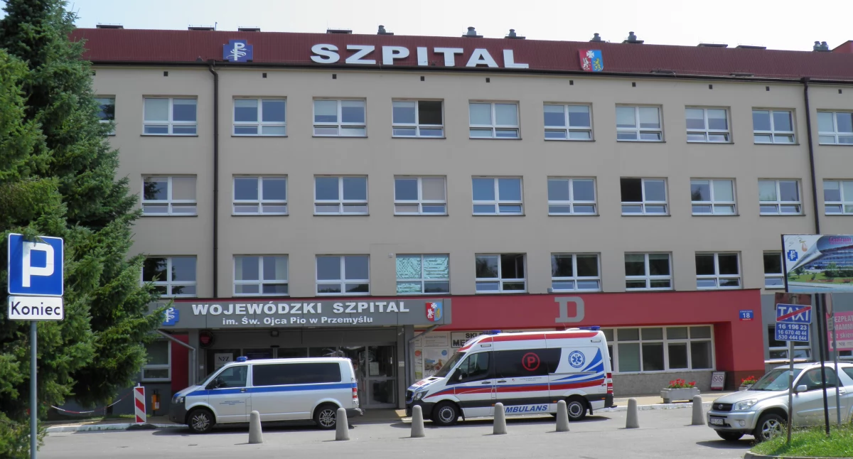 Wojewódzki Szpital w Przemyślu otrzymał kwotę 670 tys. zł z przeznaczeniem na zakup aparatu do kriolezji, a także na wymianę wind i dźwigów, która usprawni mobilność wewnątrz budynku./ FOT. U. Gielo