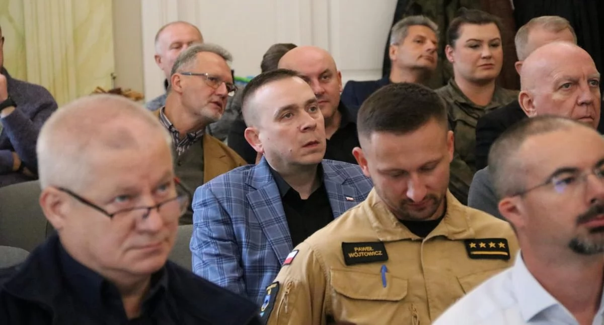 Warsztaty miały na celu doskonalenie umiejętności współdziałania i koordynacji działań w sytuacjach kryzysowych, które w obliczu współczesnych wyzwań stają się coraz bardziej istotne. Fot. 20. PBOT
