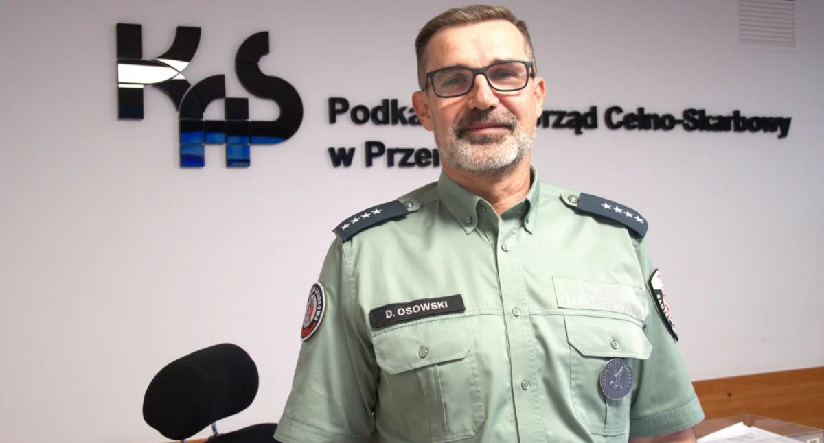 Będący w czasie wolnym od służby, funkcjonariusz Podkarpackiego Urzędu Celno-Skarbowego w Przemyślu nadkomisarz Dariusz Osowski zatrzymał w Radymnie pijanego kierowcę. Fot. IAS Przemyśl