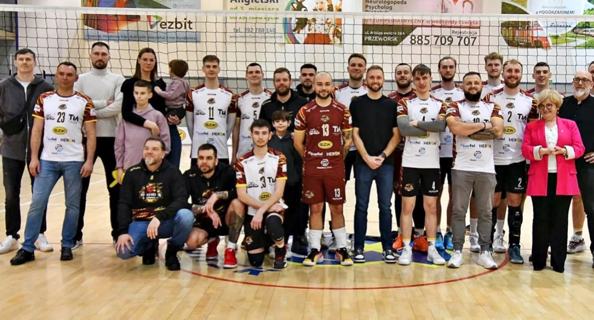 Feniks Heron Przeworsk tuż po awansie do I Podkarpackiej Ligi. Teraz zespół rozpoczął pisać nową historię. Zaczęli imponująco. Fot. Feniks Heron Przeworsk