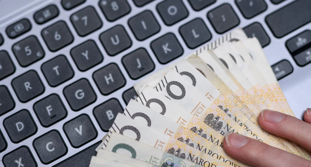 Atrakcyjna cenowo oferta sprawiła, że kobieta przelała kwotę na konto sprzedającego. Towar nie dotarł, a sprzedawca zniknął bez śladu.