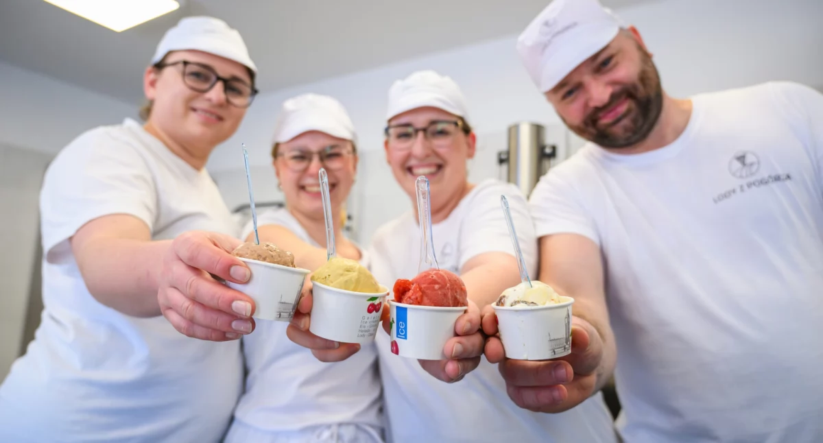 W firmie przy produkcji lodów nie stosuje się żadnych sztucznych barwników, aromatów, emulgatorów czy polepszaczy smaku. Pistacje, orzechy i bakalie pozyskują wyłącznie od sprawdzonych i najlepszych włoskich dostawców. Fot. Lody z Pogórza
