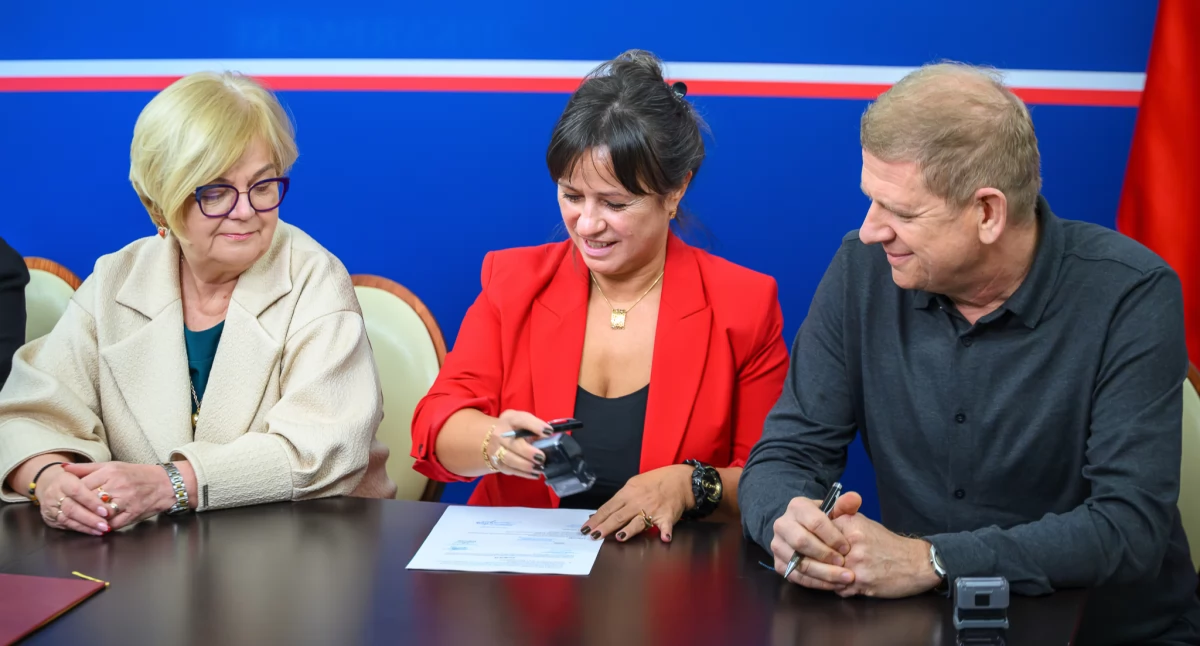 Do podpisania umowy na dofinansowanie doszło w Podkarpackim Urzędzie Wojewódzkim w Rzeszowie. Fot. PUW Rzeszów