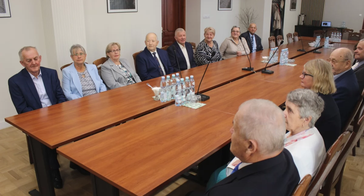 Wspólne zdjęcie jubilatów./ FOT. UMiG Pruchnik