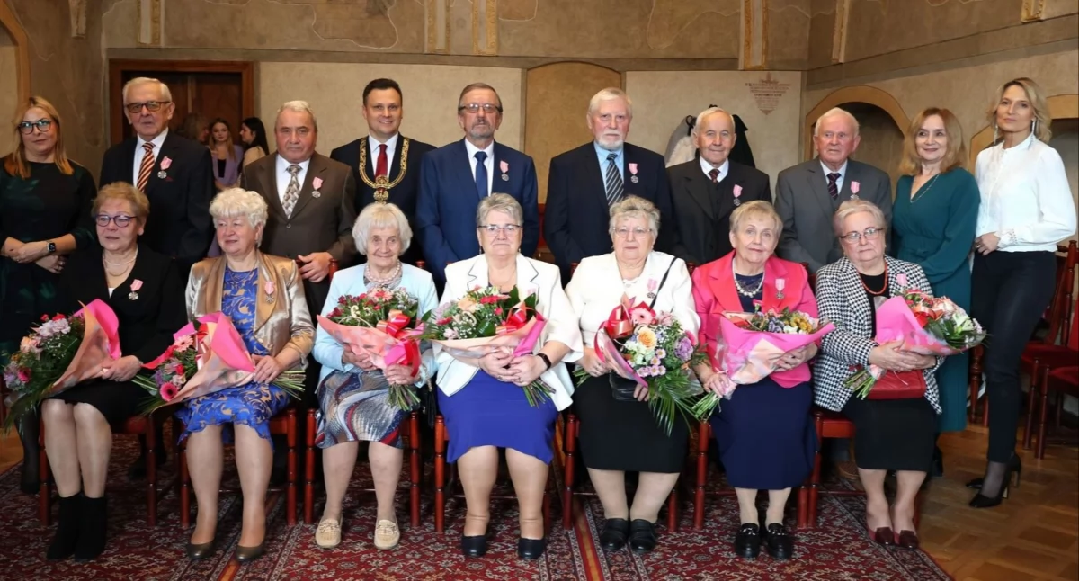 Jubileuszowa uroczystość była wyrazem wdzięczności dla tych, którzy wytrwale przez dziesięciolecia budowali swoje związki./ FOT. UM Jarosław