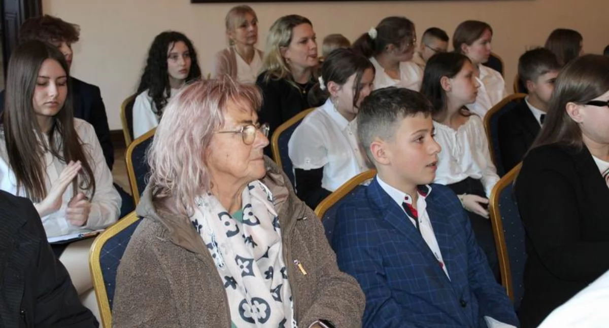 Uroczysta gala połączona z rozdaniem nagród dla laureatów odbyła się w gościnnych murach Zamku w Krasiczynie. Na wydarzeniu, prócz uczestników, obecni byli nauczyciele oraz przedstawiciele placówek patronujących przedsięwzięciu./ FOT. U. Gielo