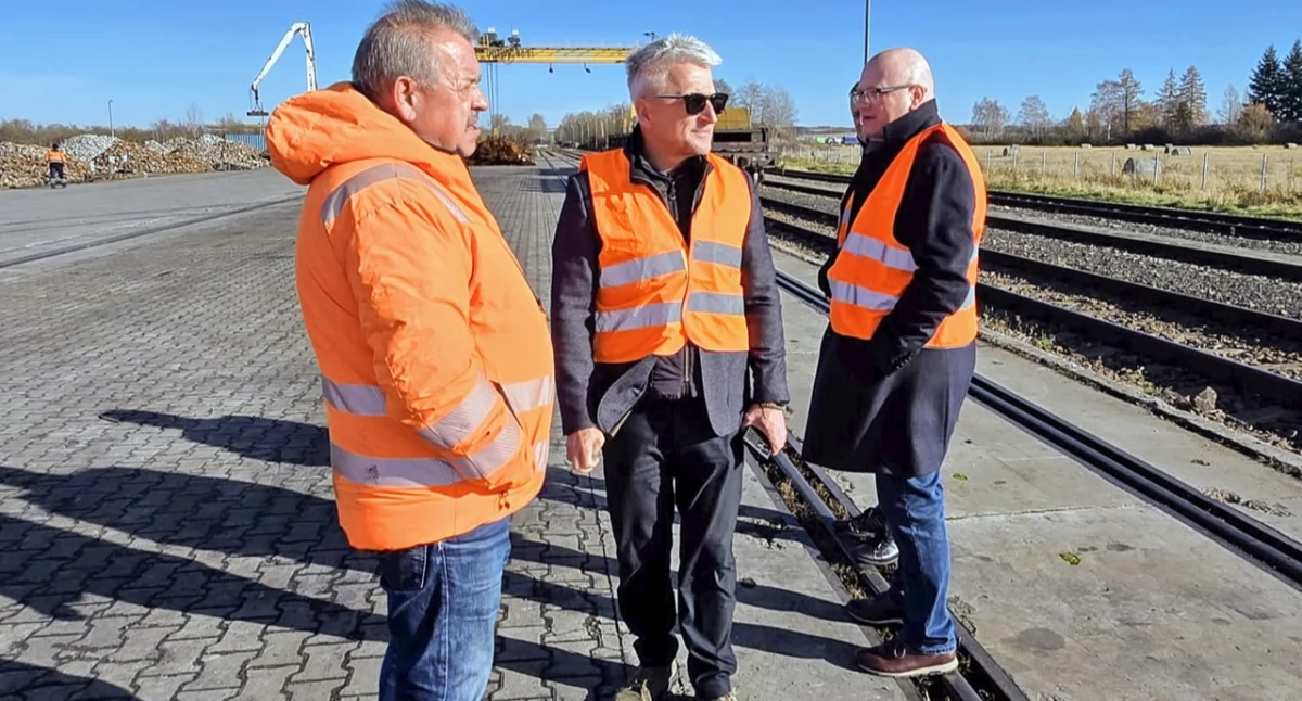 Kilka dni temu w Medyce gościł prezes Urzędu Transportu Kolejowego Ignacy Góra (w środku). Fot. UTK