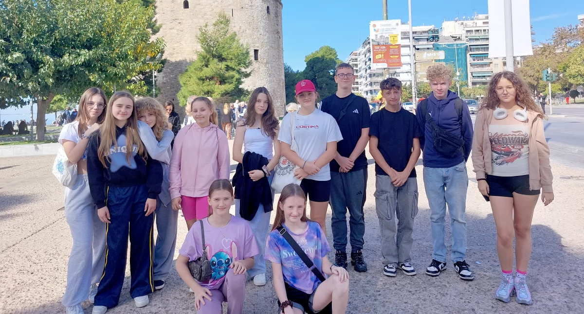 Edukacja, Uczniowie Salezjańskiej Niepublicznej Szkoły Podstawowej Grecji - zdjęcie, fotografia