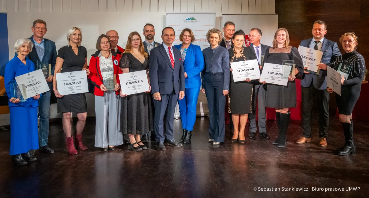 Inne wydarzenia, Siła ludziach Znaczące wyróżnienie Stowarzyszenia Intemarium - zdjęcie, fotografia