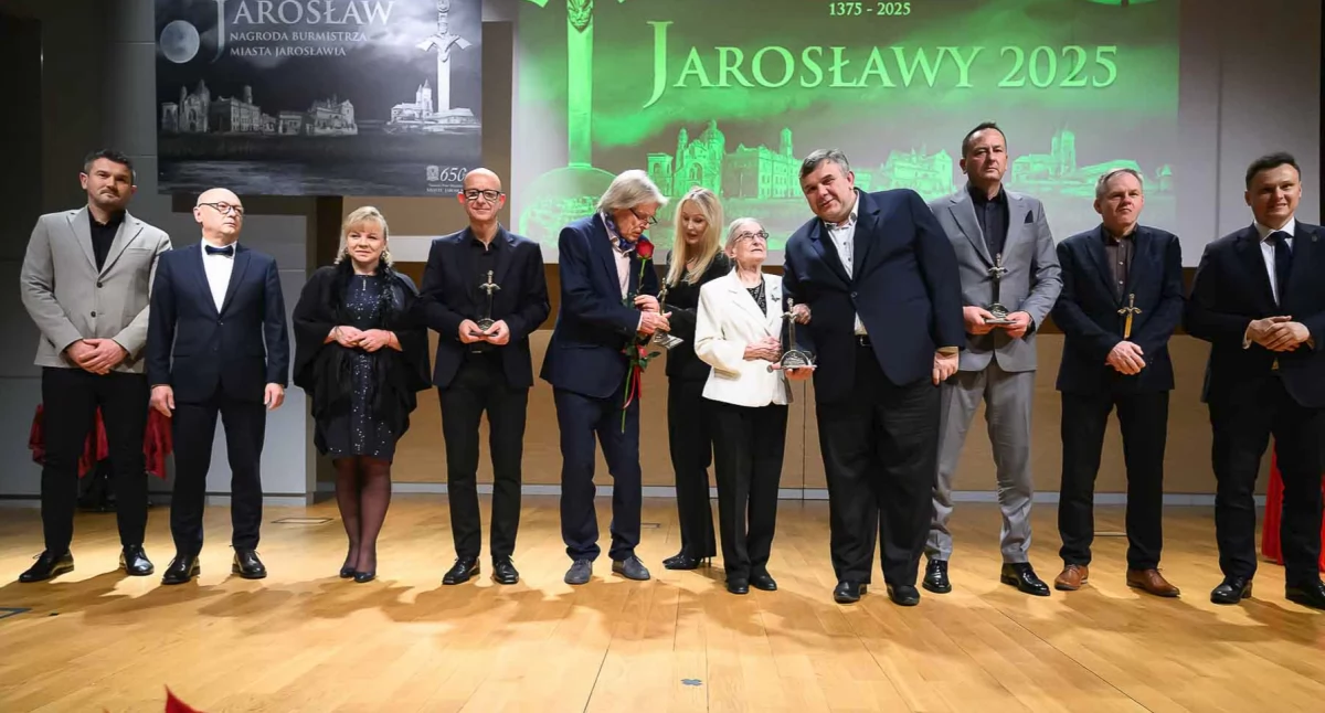 Tegoroczni laureaci „Jarosławów” w komplecie./ FOT. J. Żygadło PUW