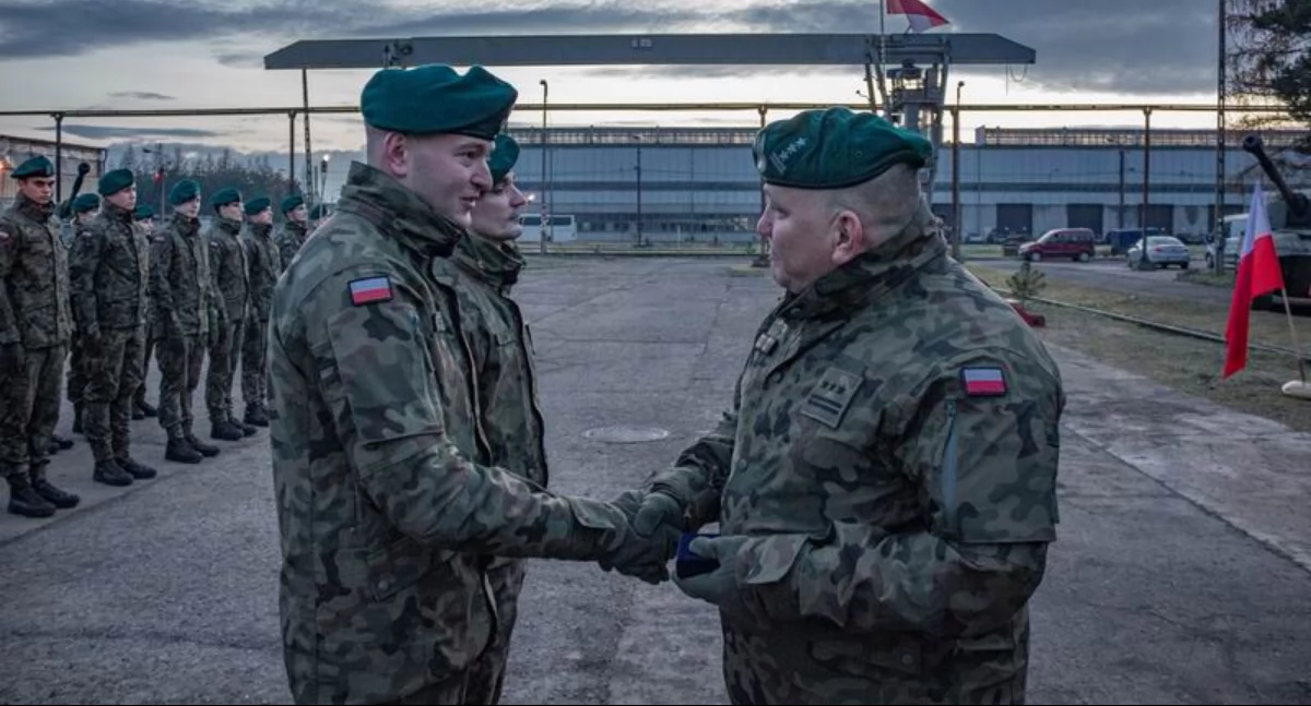 Obchody w Gniewczynie Łańcuckiej były okazją do celebracji formacji artyleryjskiej i podkreślenia jej znaczenia dla naszego regionu.