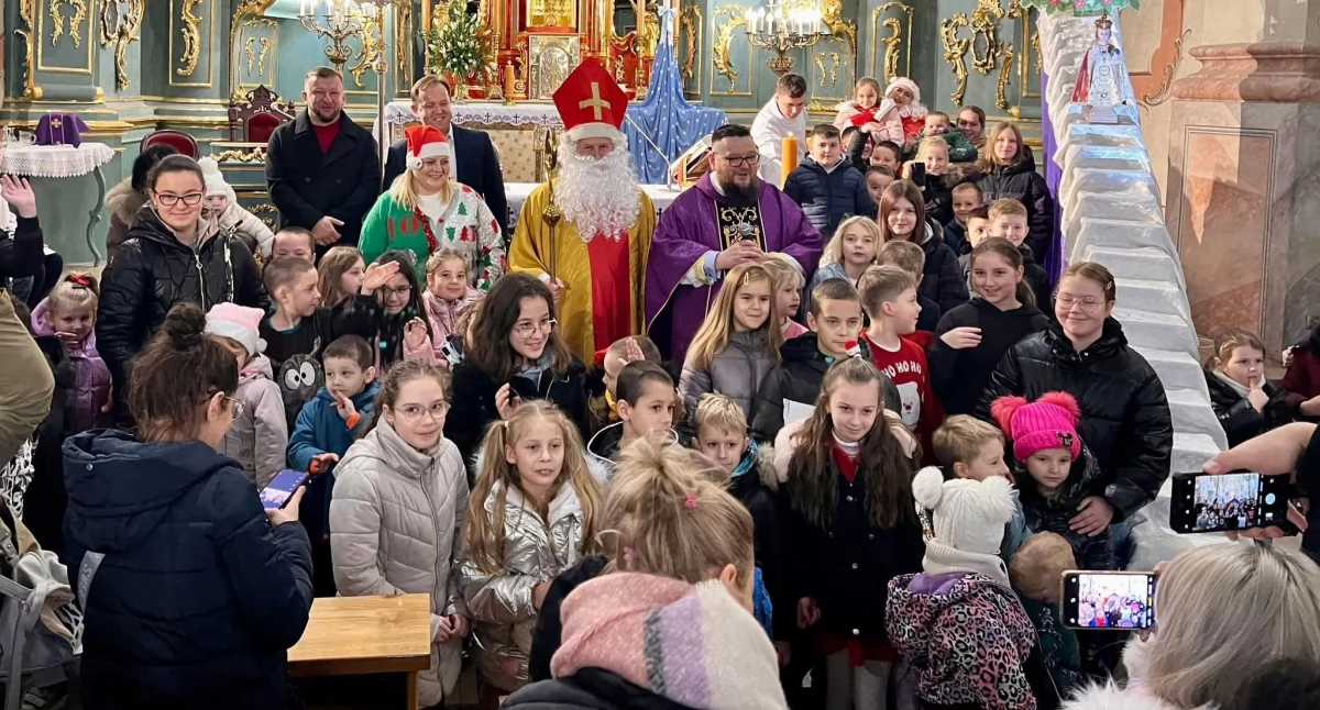 Wszystko było pięknie, ale rozanielone, uśmiechnięte buzie tych mniejszych i tych większych dzieciaków było absolutnie bezcenne! Fot. zbiory własne