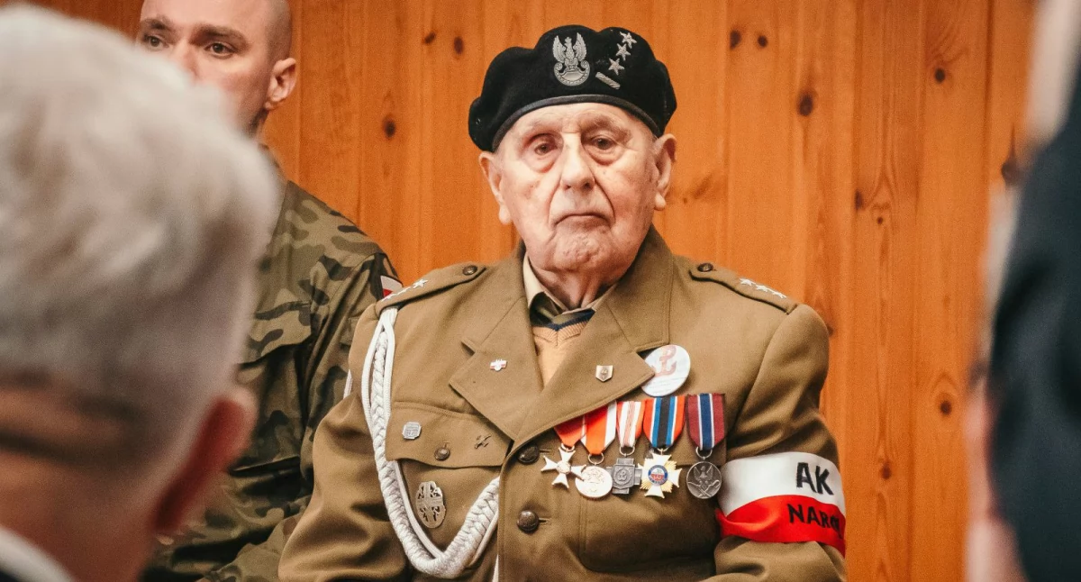 W styczniu 2025 br. porucznik W. Wolańczyk obchodził 100. urodziny. Uroczystość miała wyjątkowy, patriotyczny charakter. Fot. szer. Witold Nowak