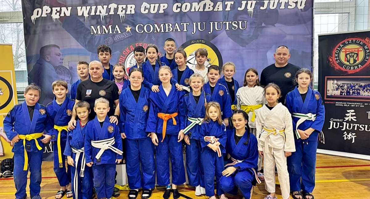 Zawody Open Winter Cup Combat Ju Jutsu były naprawdę solidnie obsadzone, tym bardziej cenny jest medalowy plon młodzieży ze Szkoły Sztuk Walki „Cobra” Jarosław. Fot. zbiory własne