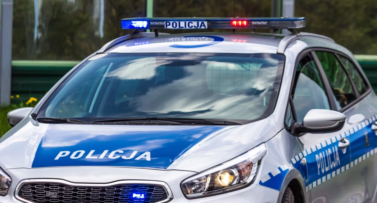 Wypadki / kolizje, Stracił panowanie pojazdem uderzył prawidłowo poruszający skuter Zdarzenie drogowe Hadlach Szklarskich - zdjęcie, fotografia