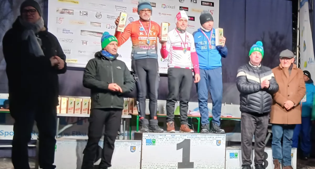 Krzysztof Gierczak pod raz kolejny na najwyższym stopniu podium przełajowych mistrzostw Polski. Fot. zbiory własne