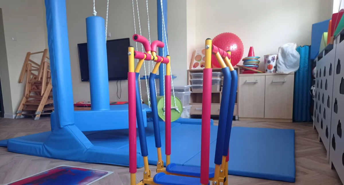 Przedszkolne sale przeszły metamorfozę, w placówce pojawiła się też nowoczesna sala do zajęć integracji sensorycznej i gimnastyki korekcyjnej, otwierająca przed maluchami nowe horyzonty doświadczania./ FOT. MP nr 1 w Lubaczowie