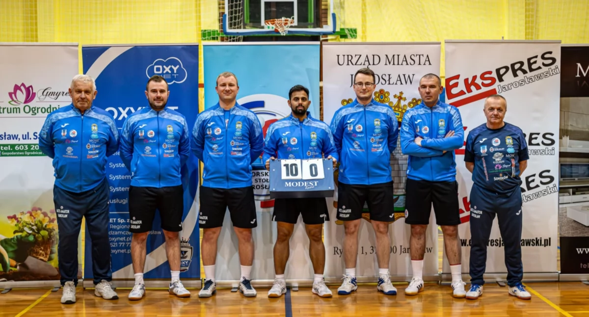 AKTS Amator Jarosław przegrał w starciu z UKS SP 1 Leżajsk... jednego seta. Fot. Agnieszka Kulka
