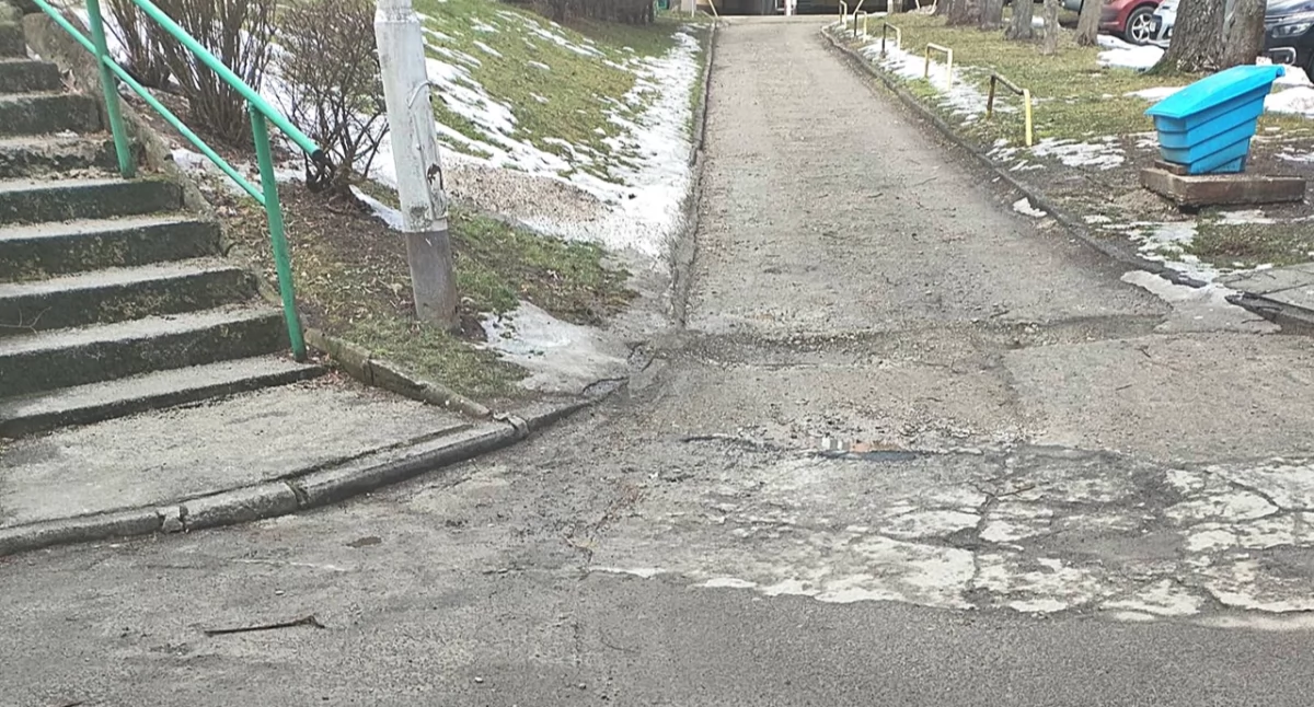 Wśród przedsięwzięć do realizacji są remonty dróg osiedlowych. Fot. zbiory własne