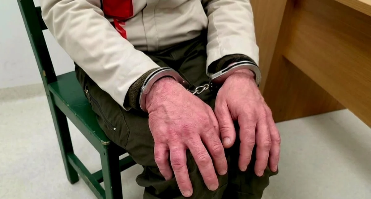 Bezpośrednio po zatrzymaniu 40-latek  został doprowadzony do zakładu karnego, gdzie spędzi 6 miesięcy./ FOT. KPP Lubaczów
