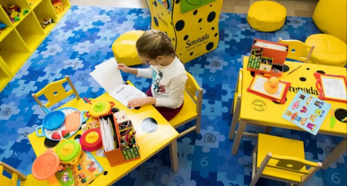 Wizyta malucha u lekarza często wiąże się ze  stresem, a zabawa w serenadowym kąciku może go zredukować. Takie miejsce może powstać także w Wojewódzkim Szpitalu w Przemyślu, o ile placówce uda się zdobyć odpowiednie poparcie w postaci głosów internautów./ FOT. SM Spomlek