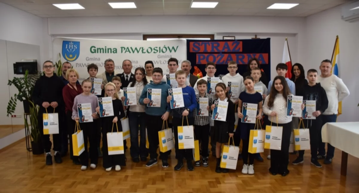 Gminne eliminacje Ogólnopolskiego Turnieju Wiedzy Pożarniczej „Młodzież zapobiega pożarom” zgromadziły uczniów zainteresowanych tematyką bezpieczeństwa i ochrony przeciwpożarowej./Fot. UG Pawłosiów