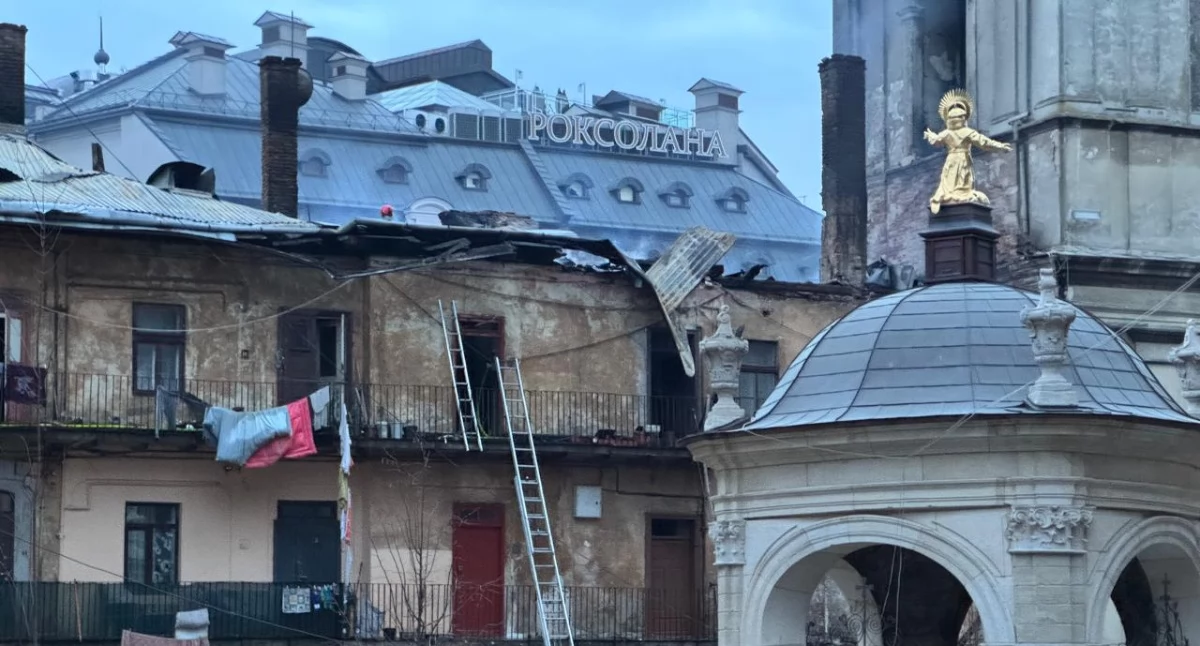 Pomimo wielkiego zamieszania akcja ratunkowa przebiegła bardzo szybko i sprawnie. Pięć minut po pierwszym ataku usłyszano drugie uderzenie. Alarm trwał około dwóch i pół godziny, zakończył się około g. 18.30./Fot. Danuta Kaczyńska 