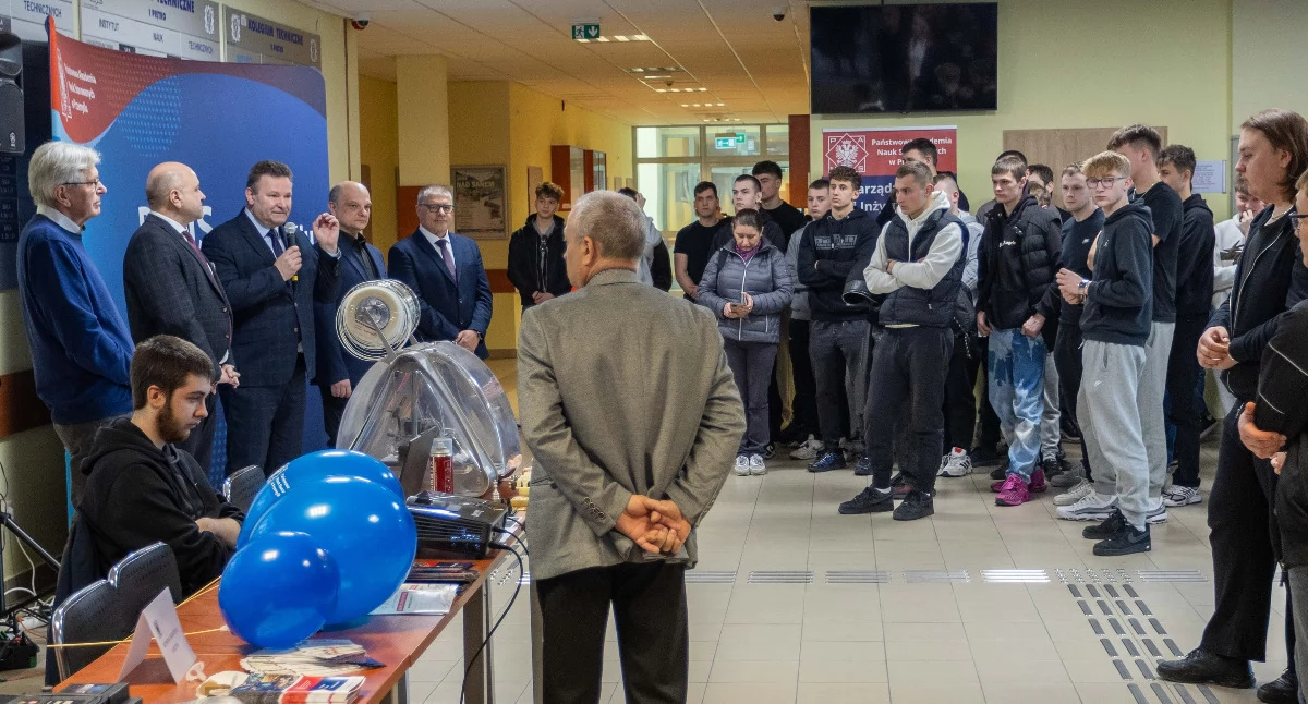 Edukacja, Dzień Otwarty Instytutu Technicznych inspirujące spotkanie przyszłością inżynierii - zdjęcie, fotografia