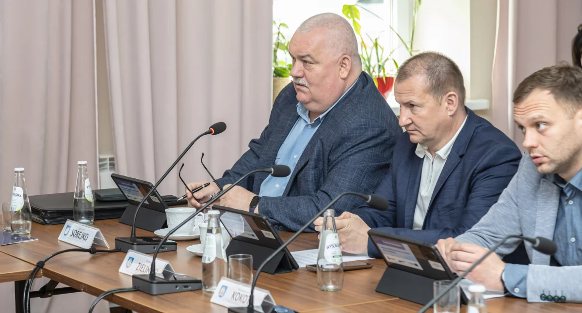 Decyzją radnych w przyszłorocznym BO do rozdysponowania będzie o 30 tys. zł więcej niż w roku ubiegłym. Zmiana ta była wynikiem głosowanej na sesji autopoprawki do projektu uchwały, zgłoszonej przez radnego Janusza Sobejkę./ FOT. UM Radymna