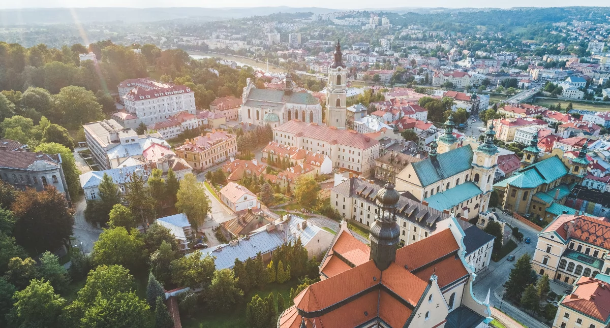 Czy miasto sięgnie po zewnętrzne źródła finansowania inicjatyw mających na celu tworzenie zielonych przestrzeni?  Na razie nie padają żadne konkrety. Póki co samorząd analizuje możliwości aplikowania o środki w ramach dostępnych programów krajowych i europejskich. / FOT. ZW