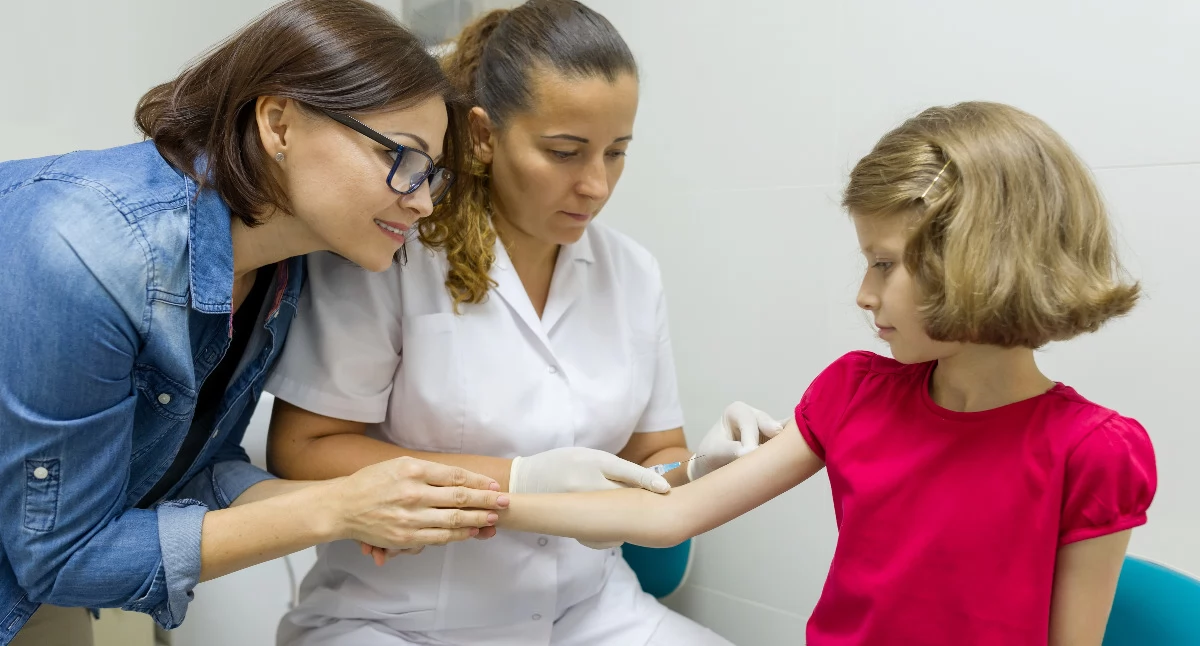 Szczepienia zmniejszające ryzyko rozwoju nowotworów HPV (szyjki macicy, odbytu, prącia, gardła) są finansowane przez NFZ. Są też jednym z głównych elementów prewencji nowotworów.