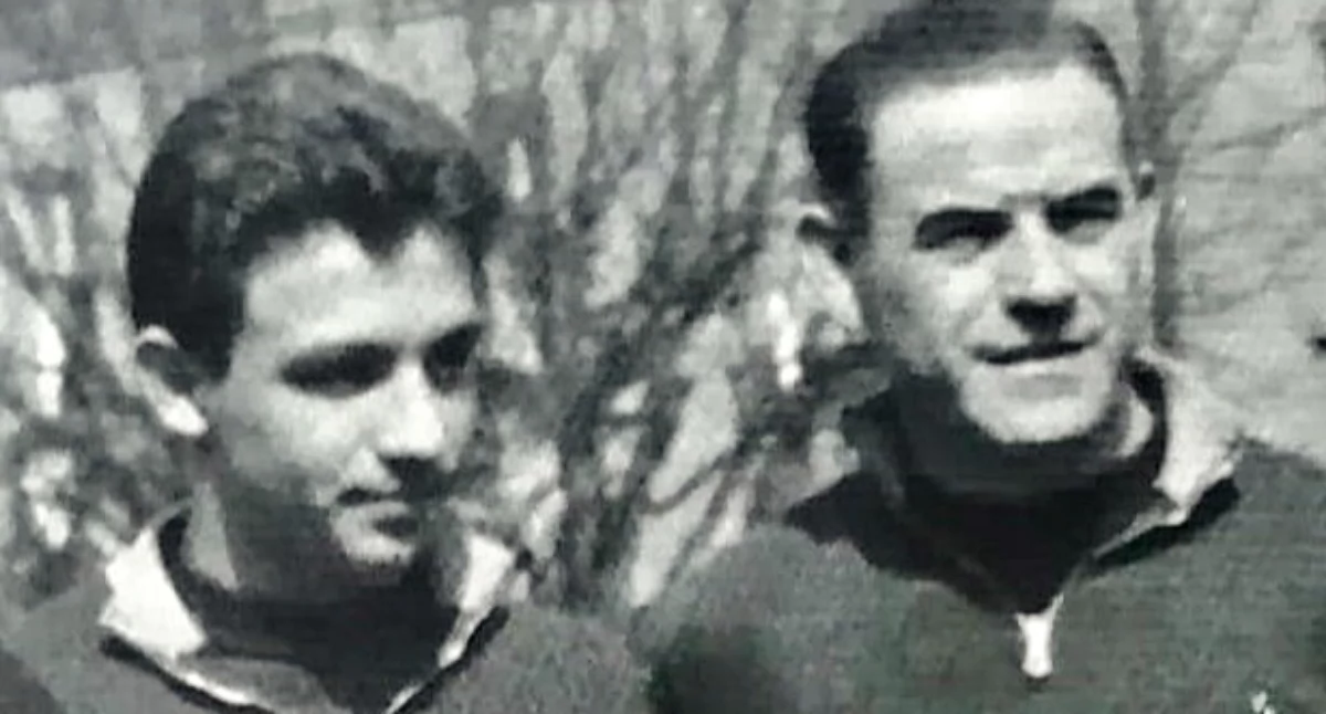Kazimierz Cieszyński (z prawej) i jego następca w sekcji akrobatyki sportowej w przemyskim Czuwaju – Adam Poznański. Fot. ze zbiorów Grzegorza Poznańskiego
