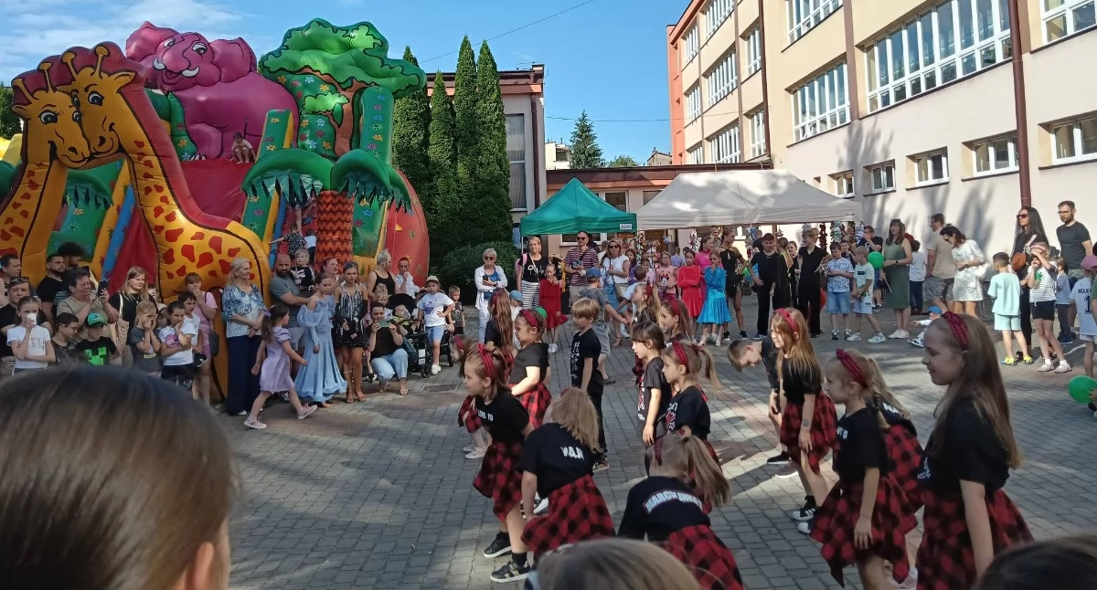 Podczas pikniku było wiele atrakcji, z których korzystali przede wszystkim najmłodsi. Fot. zbiory własne