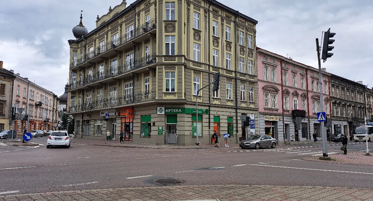 Mieszkańcy liczą na realne działania ze strony władz miasta i wypracowanie najlepszego z możliwych rozwiązań komunikacyjnych na skrzyżowaniu 3 Maja, Krasińskiego i Grunwaldzkiej./ FOT. U. Gielo