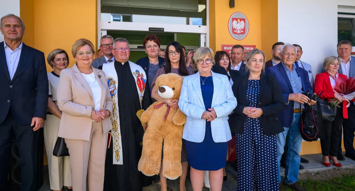 Otwarcie placówki było okazją do podkreślenia zasadności tworzenia nowoczesnej infrastruktury z myślą o najmłodszych, jak i rozwijania usług skierowanych do rodzin./ FOT. J. Żygadło