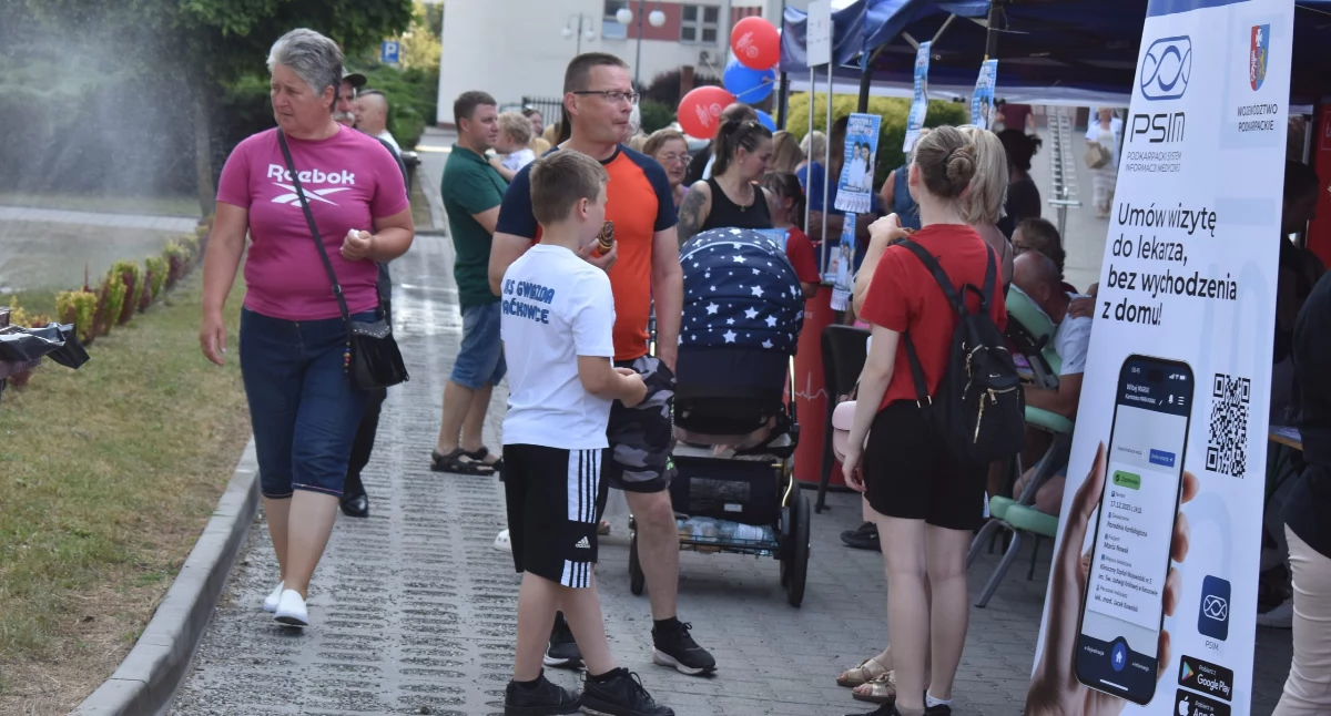Areną imprezy były ogrody na dziedzińcu szpitala, które zamieniły się w miejsce pełne rodzinnych atrakcji. Fot. zbiory własne