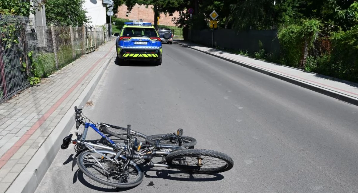 Z informacji KPP w Jarosławiu wynika, że cykliści będący uczestnikami pechowego zajścia byli trzeźwi. / FOT. KPP w Jarosławiu