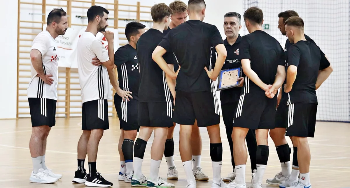 Przed Przemyślanami jeszcze sporo pracy, aby grać na tyle, na ile obligują ich możliwości i umiejętności. Fot. Texom Eurobus Przemyśl