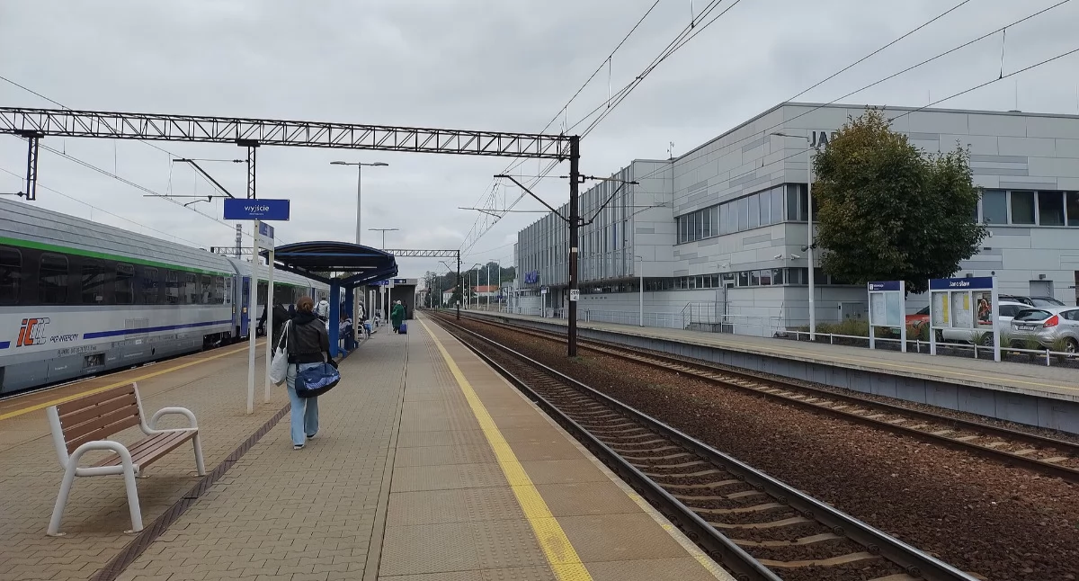 Przebudowa stacji Jarosław planowana jest w ramach większego projektu pod nazwą „Prace na liniach kolejowych nr 91 i 92 na odcinku Rzeszów – Medyka (granica państwa)”./ FOT. P. Duszkiewicz