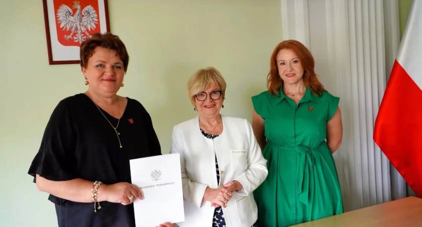 Bircza znalazła się wśród 10 podkarpackich samorządów, które otrzymały wsparcie na poprawę bezpieczeństwa. Przyznane pieniądze spożytkuje na na budowę systemu monitoringu wizyjnego./ FOT. PUW Rzeszów
