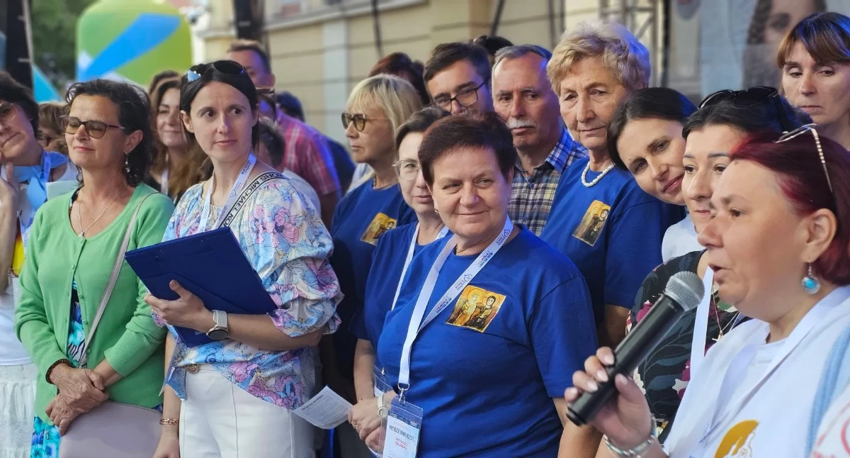 III Koncert Ewangelizacyjny pod hasłem „Przyjdźcie do Mnie Wszyscy…” otworzył tegoroczną Wincentiadę, czyli Dni Patrona Miasta Przemyśla, św. Wincentego. Impreza odbyła się 23 sierpnia br. na przemyskim Rynku i zgromadziła tłumy. Fot. zbiory własne
