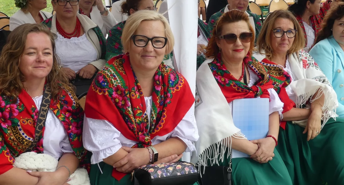 Obchodzone z przytupem dożynki w Babicach były ważnym świętem nie tylko dla mieszkańców gminy, ale i całego powiatu przemyskiego./ FOT. UG Krzywcza