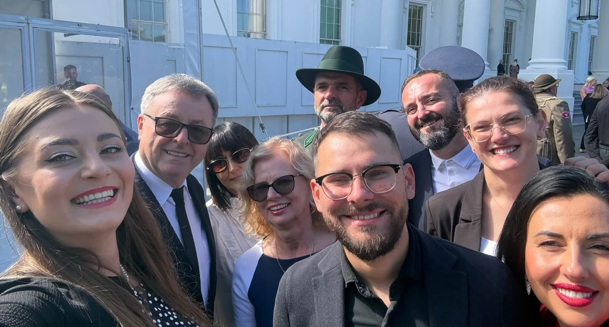 Szansa zaśpiewania w Białym Domu nie zdarza się co dzień. „Było to dla nas wielkie przeżycie i niezapomniana chwila” – podzielili się wrażeniami chórzyści z Przeworka./ FOT. FB Chór Lumen