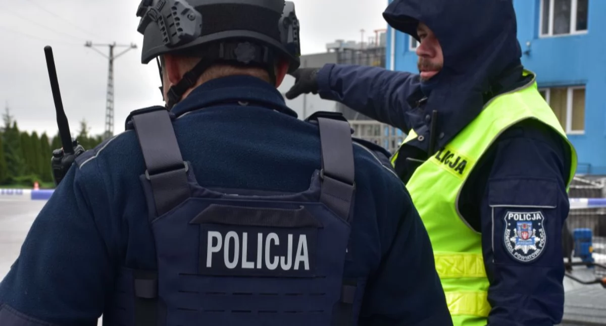 Sytuacja na terenie jarosławskiego oddziału Zakładów Mięsnych „Sokołów” S.A. wyglądała gronie. Na szczeście były to tylko symulacje ralnych zdarzeń./ FOT. KPP Jarosław