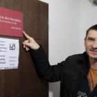 Jarosław Jakubowski pokazuje pomieszczenie przeznaczone dla dzieci.        /Ярослав...